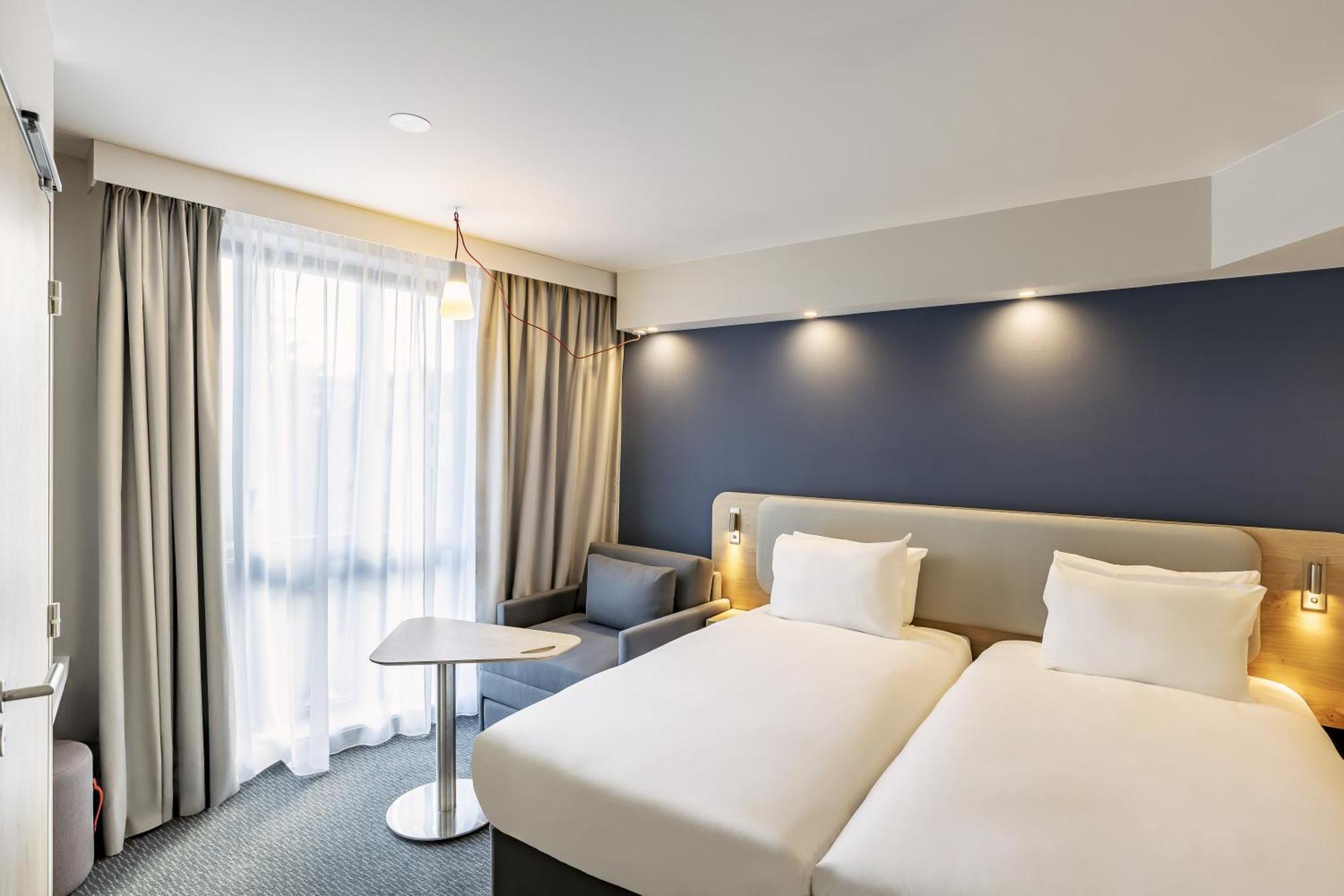 Holiday Inn Express Paris - Poissy By Ihg Exteriér fotografie