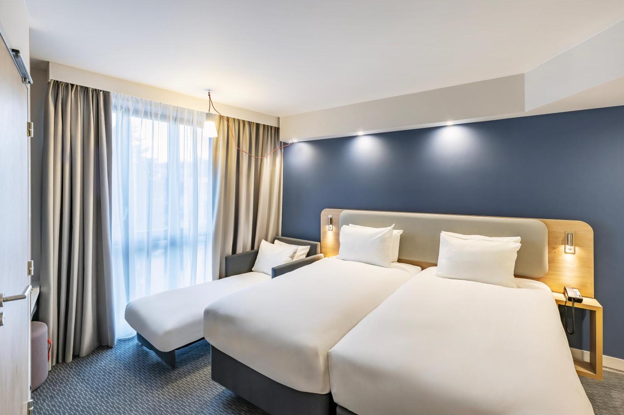 Holiday Inn Express Paris - Poissy By Ihg Exteriér fotografie