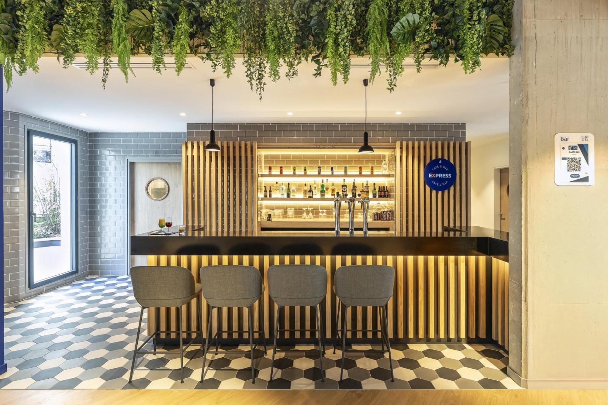 Holiday Inn Express Paris - Poissy By Ihg Exteriér fotografie